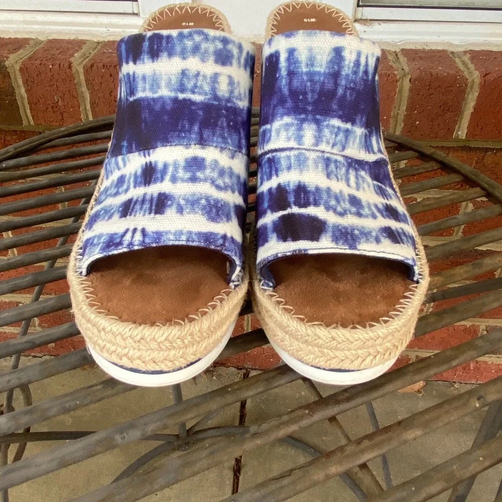 Toms Monica Tie Dye Shoe‎ 10 Wide Blue White Mule Beach Cruise Boho July 4